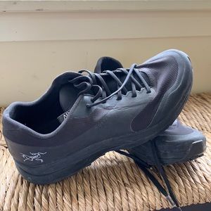 Arcteryx Men's Norvan LD waterproof trail running shoe